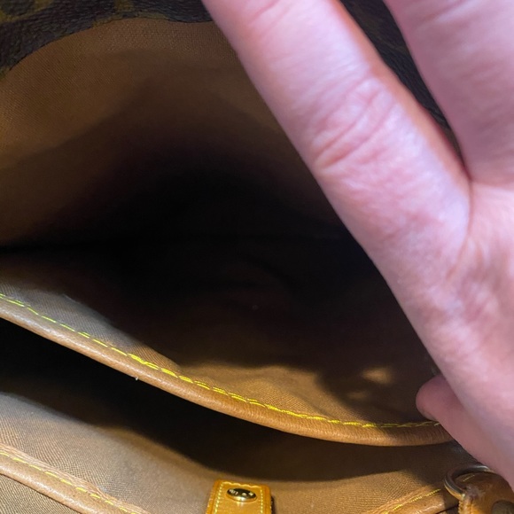 Louis Vuitton Vavin GM - Picture 12 of 16